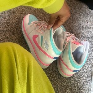 JORDAN’S FOR SALEE!!!